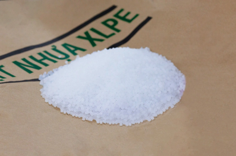 hạt nhựa XLPE trắng