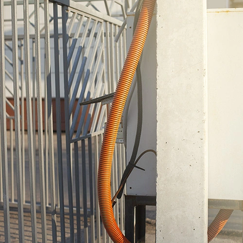 Cách bảo vệ dây điện ngoài trời